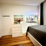 Apartamento Schicke Altbauwohnung In Mitte 24-7 Check In