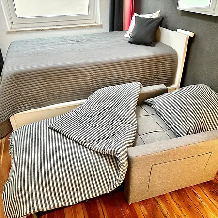 Schicke Altbauwohnung In Mitte 24-7 Check In Apartment *