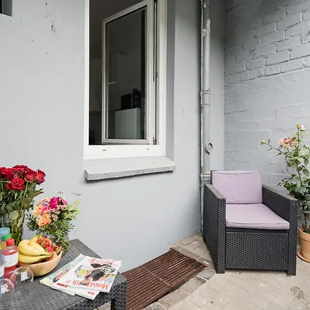 Schicke Altbauwohnung In Mitte 24-7 Check In Apartment *