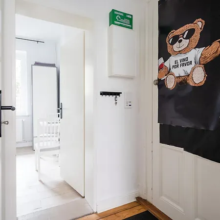 Apartment Schicke Altbauwohnung In Mitte 24-7 Check In