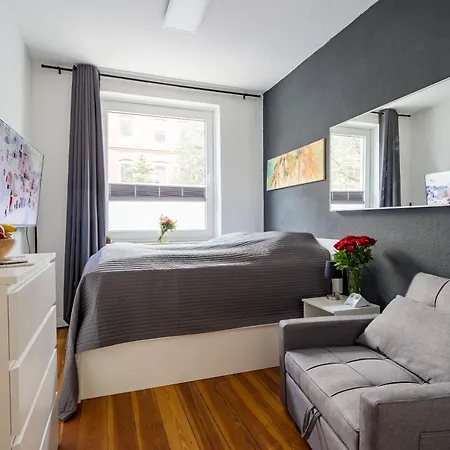 Schicke Altbauwohnung In Mitte 24-7 Check In