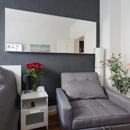 Schicke Altbauwohnung In Mitte 24-7 Check In Apartament *
